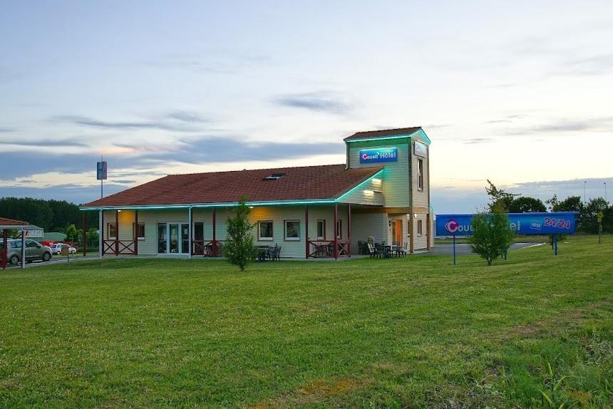 Couett'Hotel Oloron Sainte Marie Oloron-Sainte-Marie Exterior photo